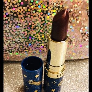 REVLON Metallic Lipstick Marooned On Mars 064